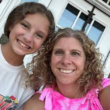 How to stop a dog from licking its paws?