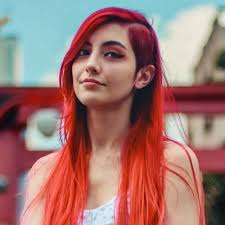 Lais Blanco (@haruninhareal)