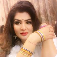 Hey Superstars! 💫 A warm WELCOME to all our fabulous new members! 💖  You've just joined one of the best places to celebrate the glam, talent,  and magic of our favorite Bollywood