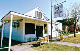 Search the best greenville, ms vacation deals & save more when you book your flight + hotel together. Doe S Eat Place Locations