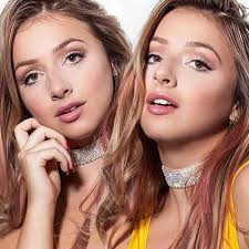 𝓓𝓪𝓷𝓲𝓮𝓵𝓵𝓮