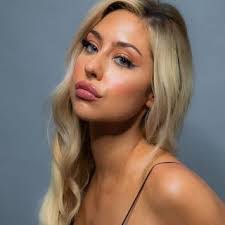 Erica Beauchamp's Instagram, Twitter & Facebook