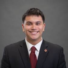 Although I am not there to physically see you all graduate, I wanted to say  congratulations to a few students who made my time in Bauer Honors  memorable. ❤️ Congratulations, Jasmine Saenz ,