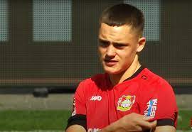 Dzięki niesamowitej grze lub fantastycznym przebłyskom formy ci piłkarze z pewnością trafią na nagłówki gazet. Florian Wirtz Leverkusen Already Wanted Me 10 Years Ago