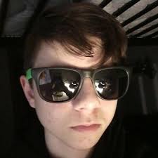 Micah Vail (@kronnik_bossman)