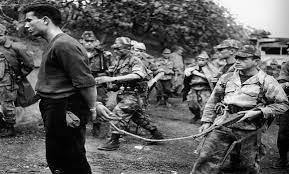 Le silence lourd d'un lendemain de massacre règne alors sur l'algérie. Massacres Du 8 Mai 1945 Un Historien Francais Deplore Le Silence De La France Officielle