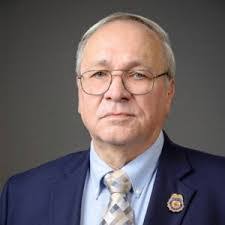 Robert Outhouse's Instagram, Twitter & Facebook