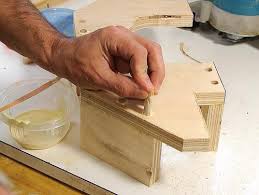 This is due to the excellent build quality, powerful motor and the smooth, accurate cut it produces. Homemade Table Saw From Circular Saw