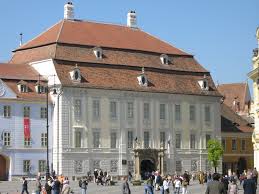 Brukenthal palace is one of the most important baroque edifices in romania, having been built between the years 1778 and 1788 by baron samuel von brukenthal. Muzeul Brukenthal Aico Flickr