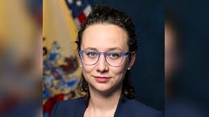 New Jersey files lawsuit against truck driving school over instructor  misclassification