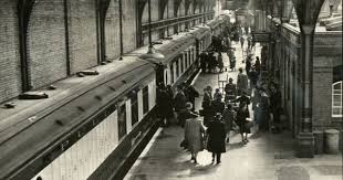 Forums Lr Presse Voir Le Sujet Archives Photo De Life Victoria Station Train Travel Southern Railways