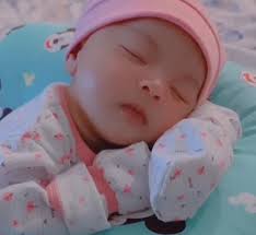 Dalam keseronokan mendapat baby comel, anda seharusnya tidak mengambil mudah aspek penjagaannya, terutama apabila ia berkaitan dengan penjagaan kulit. Eh Baby Boy Ke Girl Why Baby Pakai Baju Boy Dah Macam Boy Netizen Berita Kopak Media