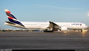 Asesórate con expertos latam travel. Pt Mui Boeing 777 32wer Latam Airlines Leonardo Mello Jetphotos