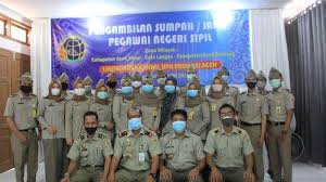 Tutorial cara untuk memohon bantuan prihatin nasional (bpn) * kami tidak mengambil apa apa maklumat dari permohon sila buat permohonan secara terus di laman. 18 Pns Bpn Aceh Diambil Sumpah Via Video Conference Di Langsa Serambi Indonesia