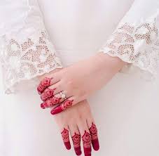 Simple Wedding Dress Kurung White Pengantinmerahjambu Ig Merahjambu My Wedding Henna Designs Bridal Henna Designs White Henna Designs
