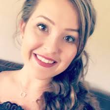 Amber Veilleux's Instagram, Twitter & Facebook