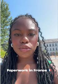 I think I will never get used to how much paperwork there is in France! 🤣  #americanabroad #expatlife #lifeinfrance #américaine #français #bilingue  #creatorsearchinsights