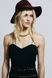 3 easy hat hairstyles with a baseball hat. 5 Cute 5 Minute Hat Hairstyles How To Style Hair For A Hat