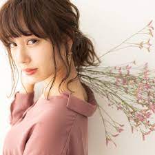 文句なしに可愛い 2019年は あざと毛 を制した女子がモテる 小顔 ポニーテール ヘアスタイリング 髪型 ポニーテール