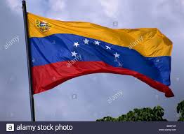 Diese venezuelaflagge besteht aus polyester mit einem gewicht von 80 g/m². Venezolanische Flagge Stockfotos Und Bilder Kaufen Alamy