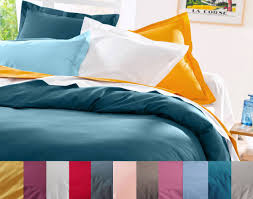 Faites une réserve de taies d'oreiller lorsque vous en trouvez qui vous plaisent (ou sont en solde) on peut facilement acheter des draps de lit conçus pour s'ajuster aux tailles de matelas standards (une place, double, grande taille et très grande taille), de même qu'aux matelas de format plus long. Linge De Lit Polycoton Uni Laureat Becquet
