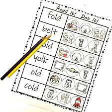 Reading phonetically is basically being able to break words apart, sound out each letter, and then put them back together again to form the word. Free Ending Blends Worksheets