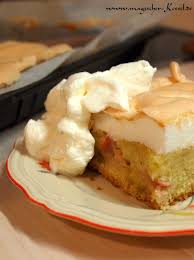 Es war nicht immer ganz leicht. Von Mahnenden Blicken Und Leckerem Rhabarberkuchen Mit Baiserhaube Der Magische Kessel