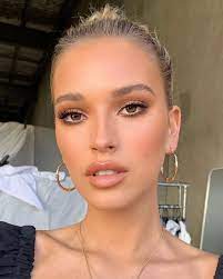 Pin By Cristy Cota On Beauty Makeup Best Makeup Products Blue Eye Makeup Glam Makeup