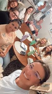 Sasha Santiago's Instagram, Twitter & Facebook