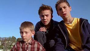 See full list on malcolminthemiddle.fandom.com Malcolm In The Middle Smunday Tv Episode 2000 Imdb