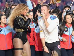 Chris martin is a british musician and the lead singer of the popular band coldplay. Chris Martin Reveals How Beyonce Once Rejected A Song From Him This Is Awful Glamour