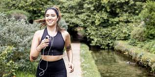 A stone is a unit of weight equal to 14 pounds.it is commonly used in the british commonwealth when refering to the weight of a person. How To Lose A Stone In A Month Safe Weight Loss Tips