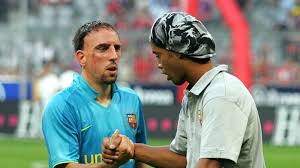 It seemed like a real coup for tottenham when they shattered their transfer record to land ndombele in a £53.8m deal from lyon in the summer of 2019. Ein Weltstar Sagt Goodbye Ronaldinho Beendet Karriere Ribery Verneigt Sich Fussball News Sky Sport