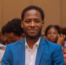 Photo: Ce bus #PapPaDap roule à grande vitesse sur l'autoroute, Route  Nationale numero 2. Ce passager dort. Il prend de l'air frais En cas de  choc du bus à grande vitesse sur