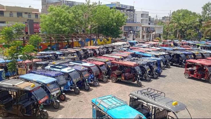 पश्चिम बंगाल: मुख्य सड़कों पर टोटो-ई-रिक्शा पर रोक