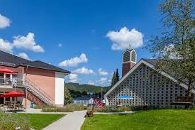 In einer atmosphäre von geborgenheit, zuwendung und liebevoller pflege und betreuung sollen ältere menschen bei uns ein neues zuhause finden können. Das Dietrich Bonhoeffer Haus Evangelisches Altenheim Bergneustadt Ggmbh
