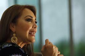 Aida Cuevas lanzará disco con temas de Juan Gabriel en aniversario luctuoso 