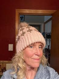 Granny stitch beanie pattern review