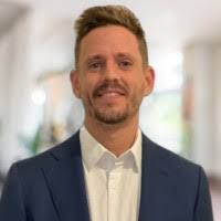 Seth Cantrell's Instagram, Twitter & Facebook