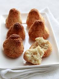 Les Rochers Amandes Coco Recette Mignardise Recette Coco Gateaux Et Desserts