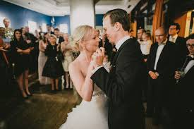 „zu allem genuss sind zwei herzen notwendig, die sich lieben. Hochzeit In Hamburg Im Au Quai Till Glaser Hochzeitsfotograf