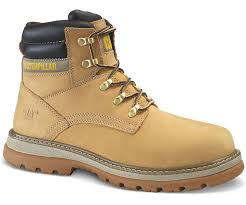 So it was an inevitable transition when cat made the decision to produce a range of safety boots and shoes which encompass the principles of the brand. Caterpillar P723370 Fairbanks Safety Boots