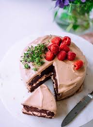 Sind euch mal wieder die ideen für schöne geschenke ausgegangen? Schokoladentorte Mit Schokoladen Frosting Klara S Life