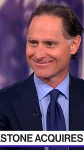 Joe Baratta, Global Head of #PrivateEquity, joined @bloombergtv to share  more about the megatrends guiding #Blackstone today and where we see  investment opportunities. 👆