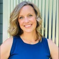 Brooke Campbell's Instagram, Twitter & Facebook