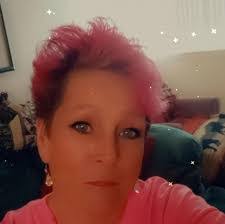 Amanda Stecher's Instagram, Twitter & Facebook