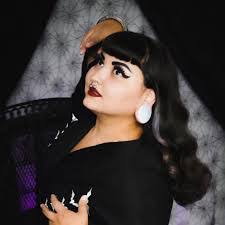 Allie Dorsey's Instagram, Twitter & Facebook