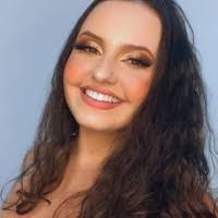 Julie Volpe's Instagram, Twitter & Facebook