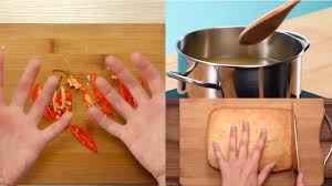 Como podemos ver, no sólo los edulcorantes artificiales nos ayudarán a cocinar dulces sin azúcar , sino que otros alimentos pueden ser de utilidad para disfrutar de un plato sano y sabroso al paladar. Tips Para No Equivocarte En La Cocina Ingeniosos Trucos Para Cocinar Vix Youtube