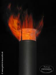 Abzug Esse Eines Aussenkamins Gartengrills Aus Edelstahl Im Einsatz Aussenkamin Gartengrill Edelstahl